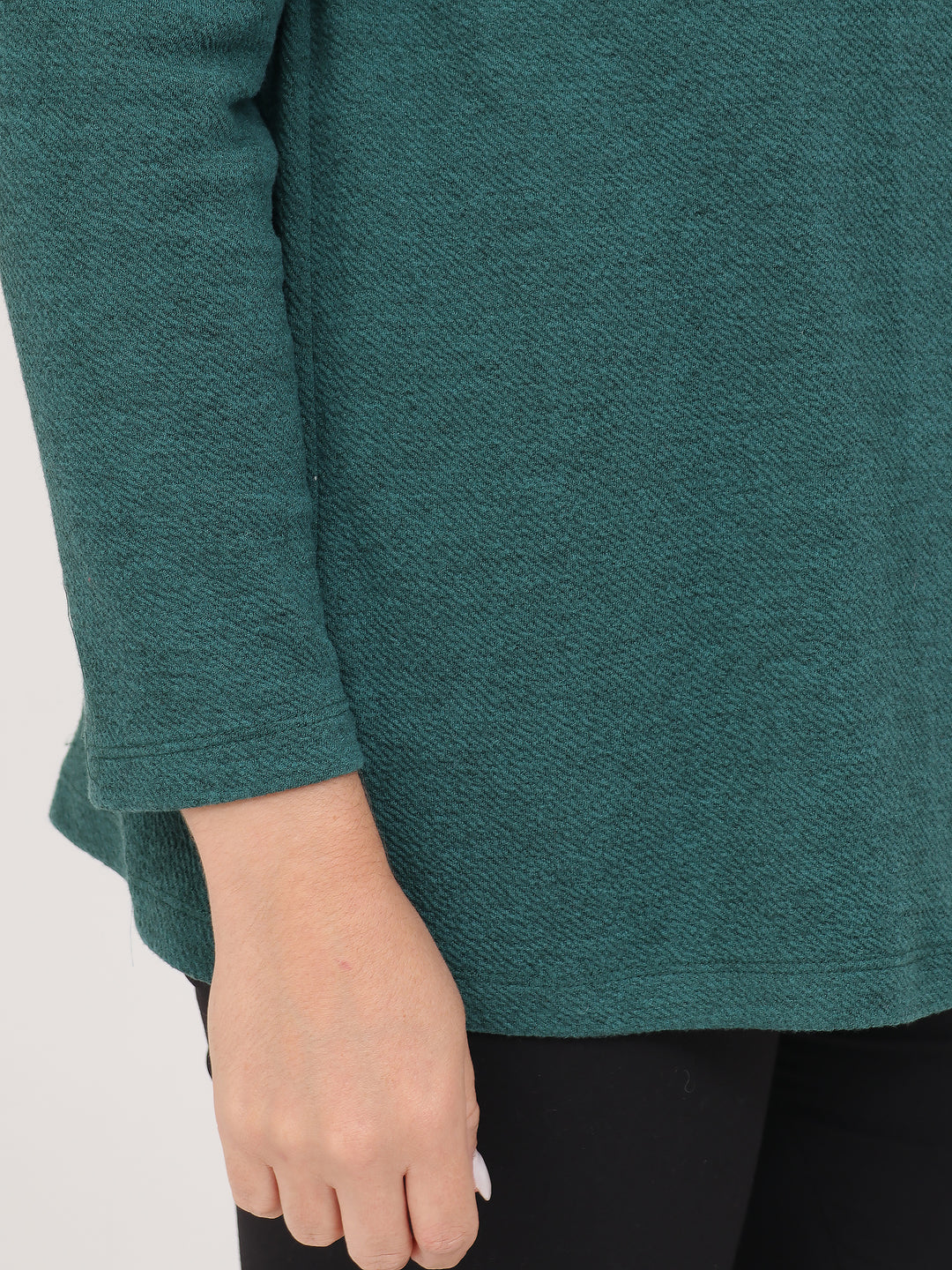 Ensamble, Manga Larga  con Capucha