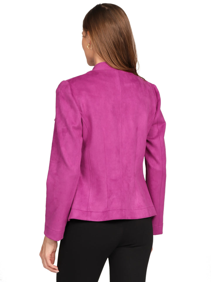 Chamarra Fucsia con Cuello Mao y Bolsillos con Broche