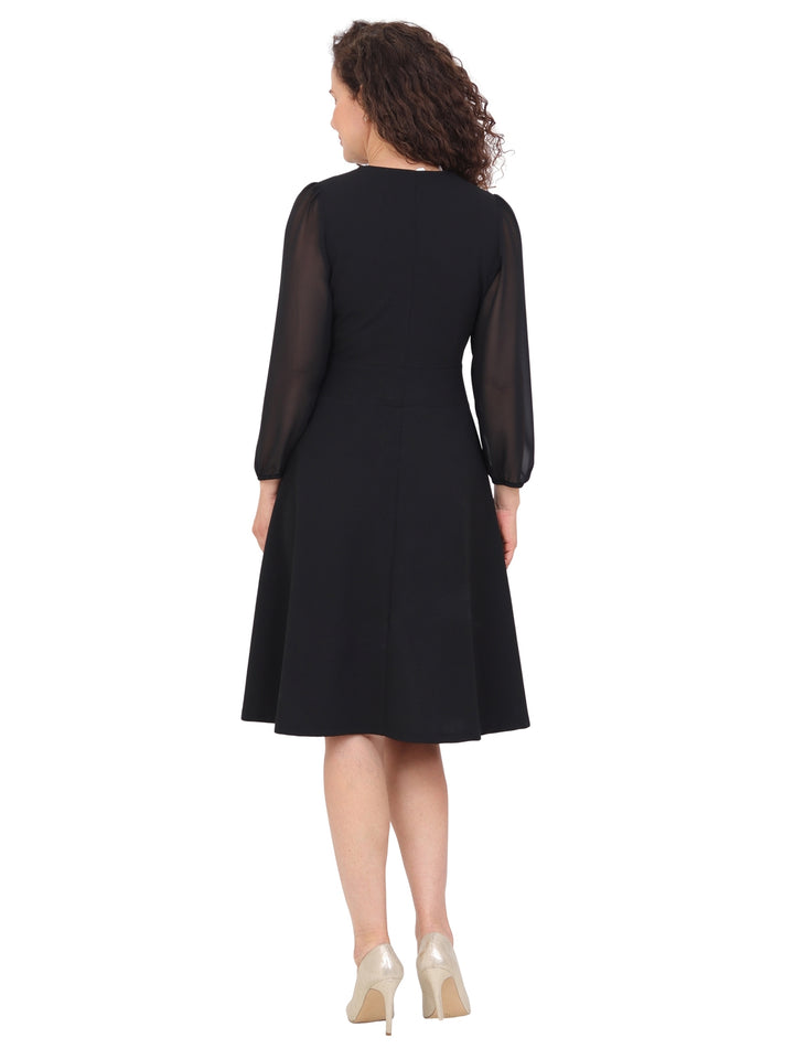 Vestido Cuello V, Con Aplicación en la Cintura, Liso