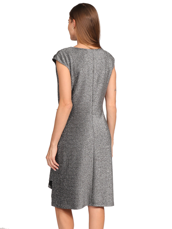 Vestido  Cuello Redondo,   Sin Manga, Recto, Estampado en Brillos, Aplicación en la Cintura