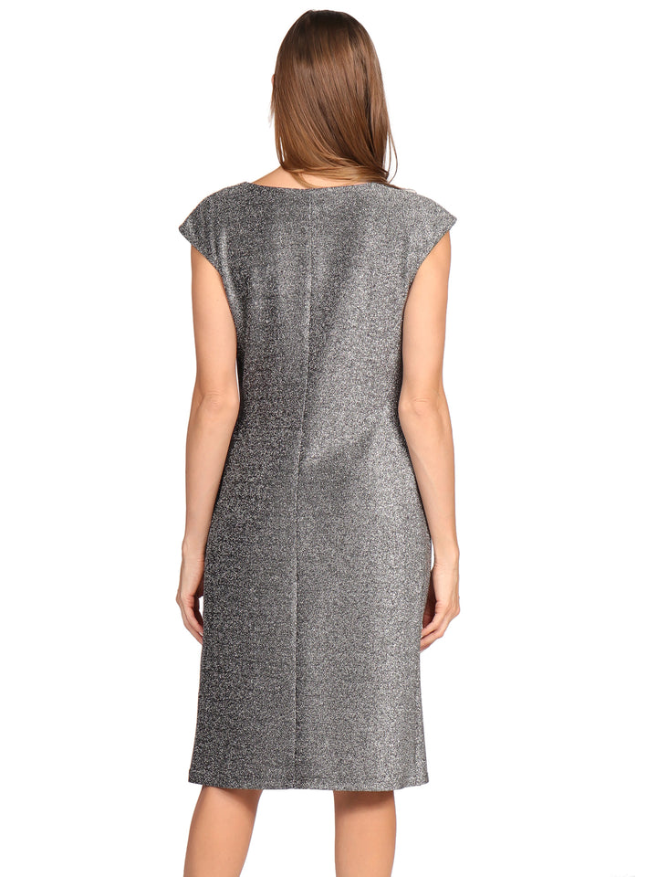 Vestido  Cuello Redondo,   Sin Manga, Recto, Estampado en Brillos, Aplicación en la Cintura