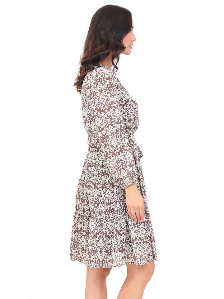 Vestido Cuello V, Manga Larga, con Amarre en la cintura, Estampado