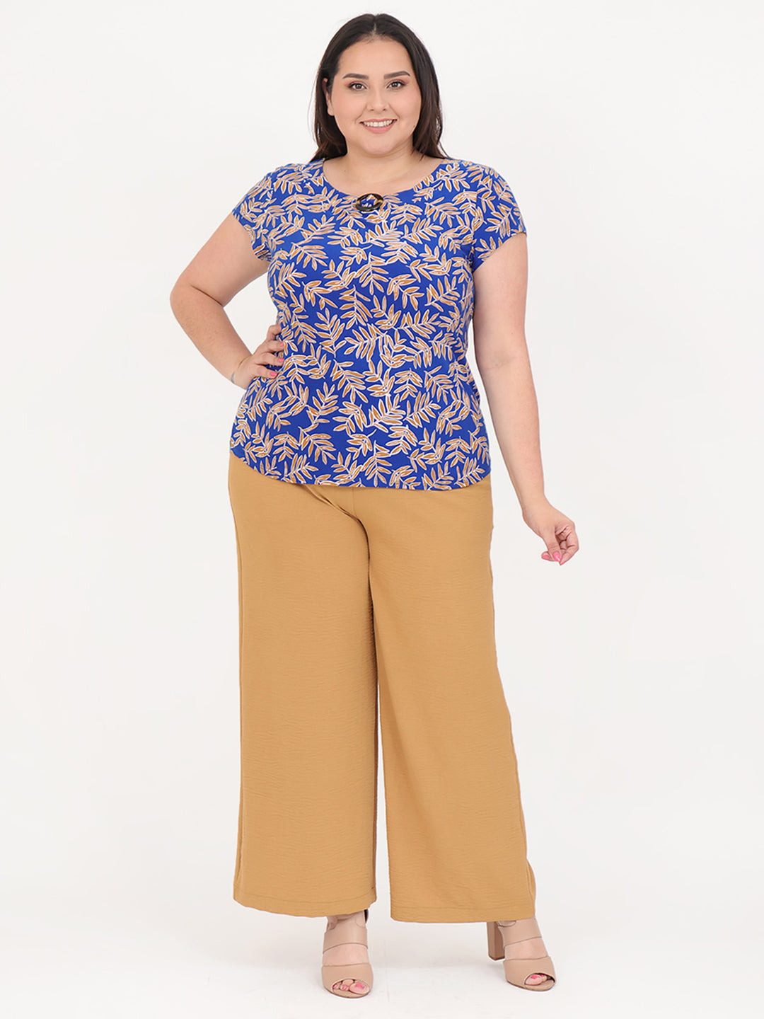 Blusa Curvy Carilo, Cuello Redondo,  Manga Corta