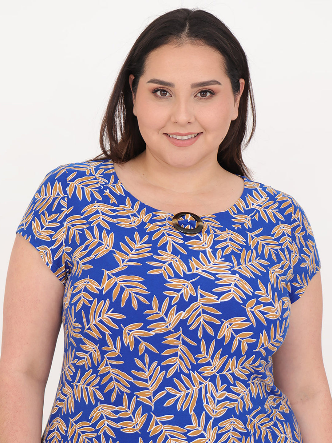 Blusa Curvy Carilo, Cuello Redondo,  Manga Corta