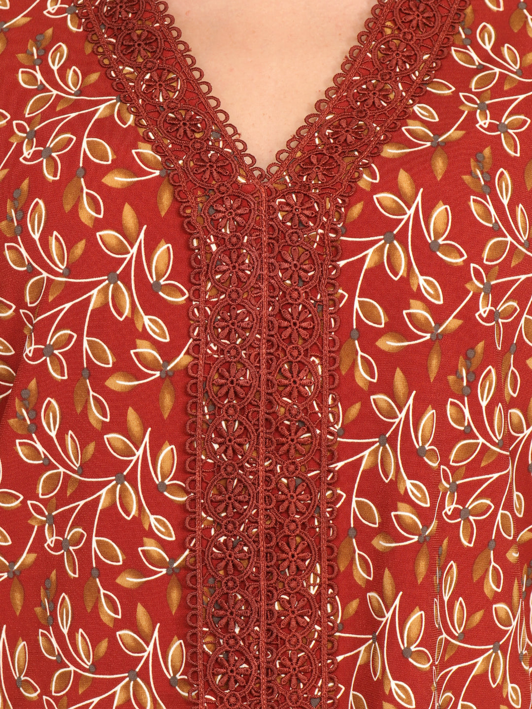 Blusa Cuello en V,  Manga  Corta, Estampado