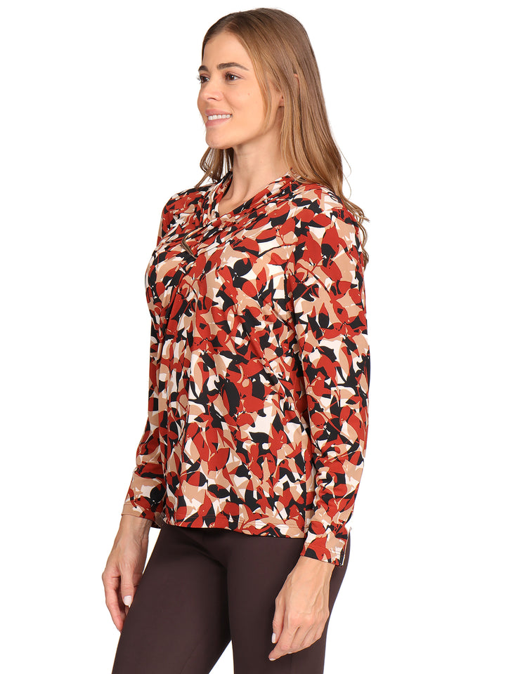 Blusa Cuello Asimétrico, con aplicación , Manga larga