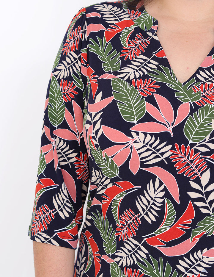 Blusa Curvy Carilo, Cuello V,  Manga 3/4, Estampada
