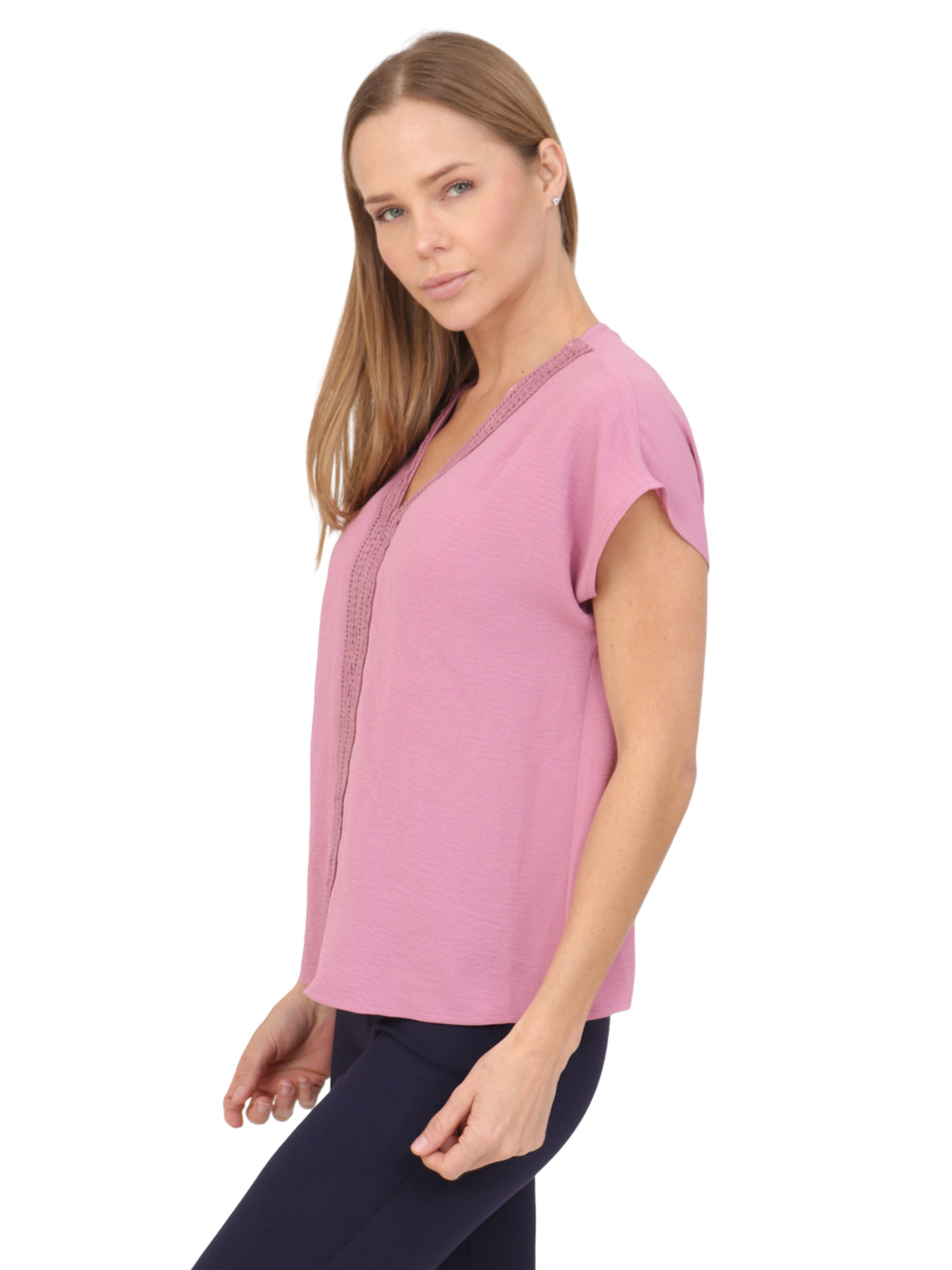 Blusa Cuello en V,Detalle en encaje,  Manga  Corta, Lisa