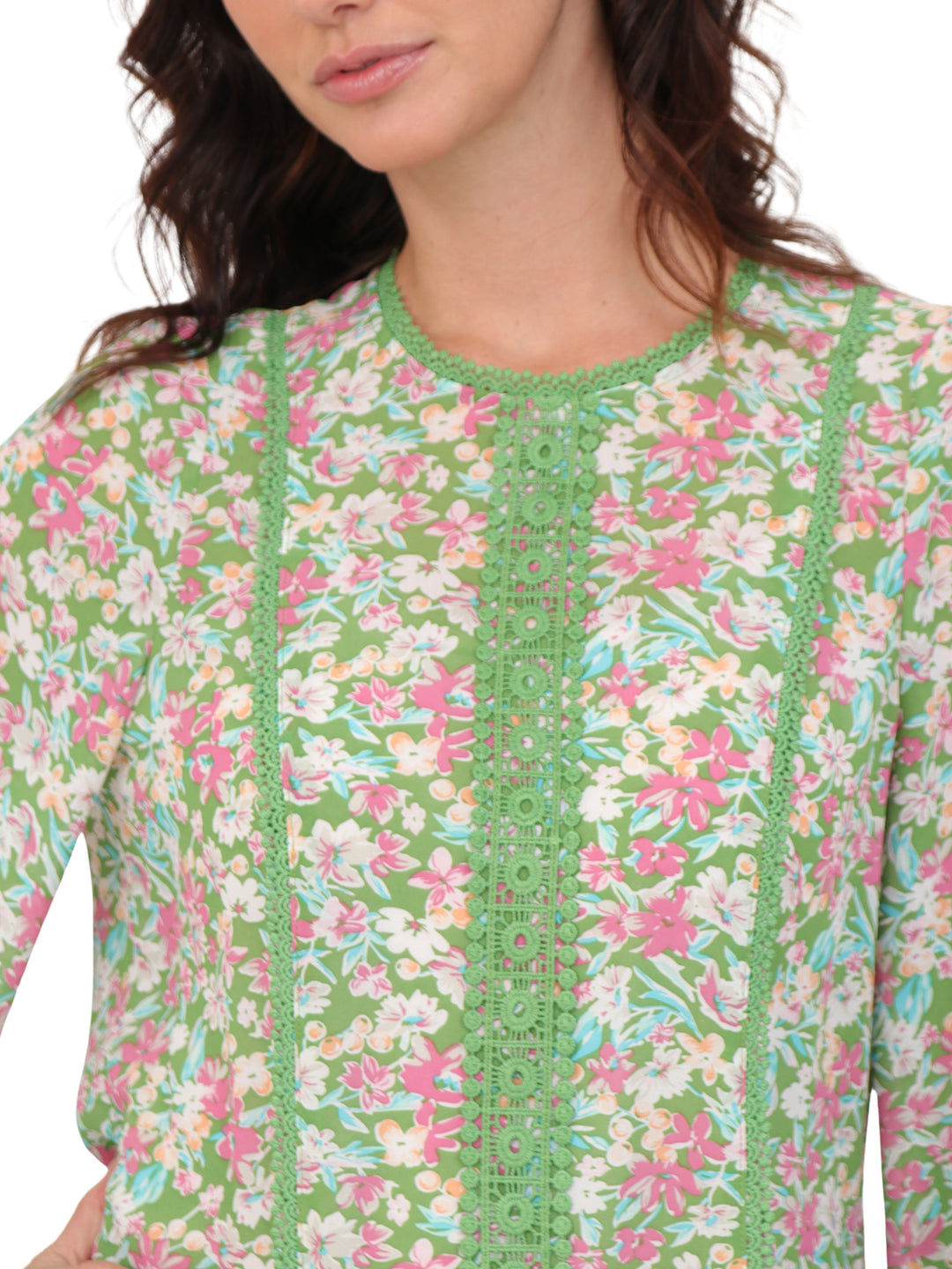 Blusa Cuello Mao, Manga Larga, Detalle en Encaje, Estampada