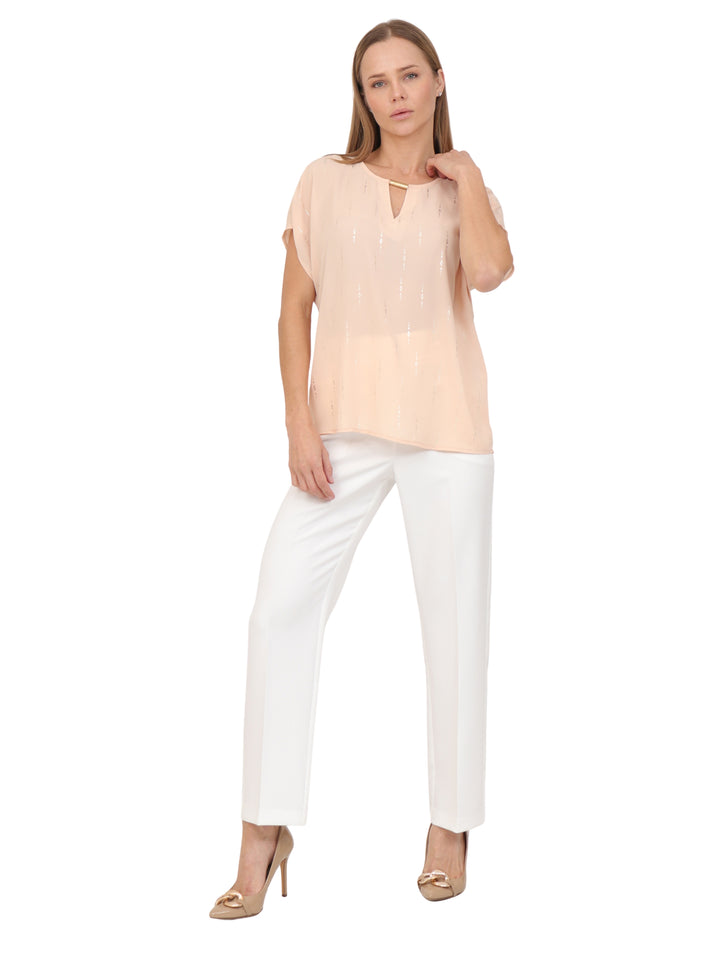 Blusa Cuello Redondo con Aplicación,  Manga Corta