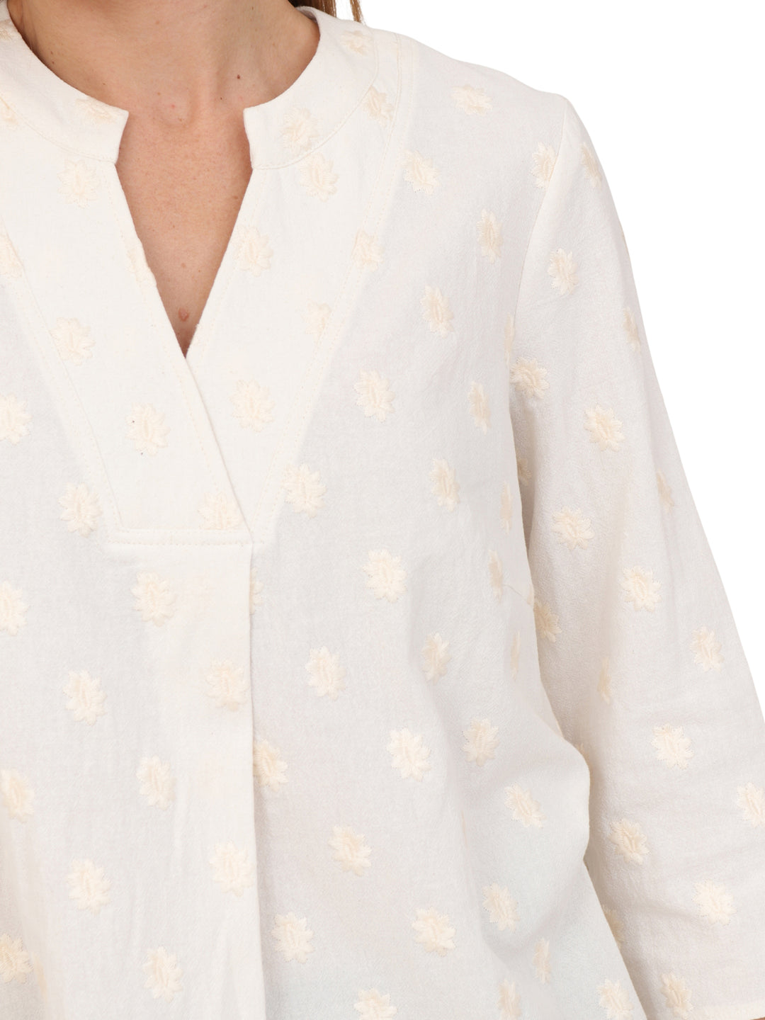 Blusa Cuello V, Manga 3/4, Algodón Bordado