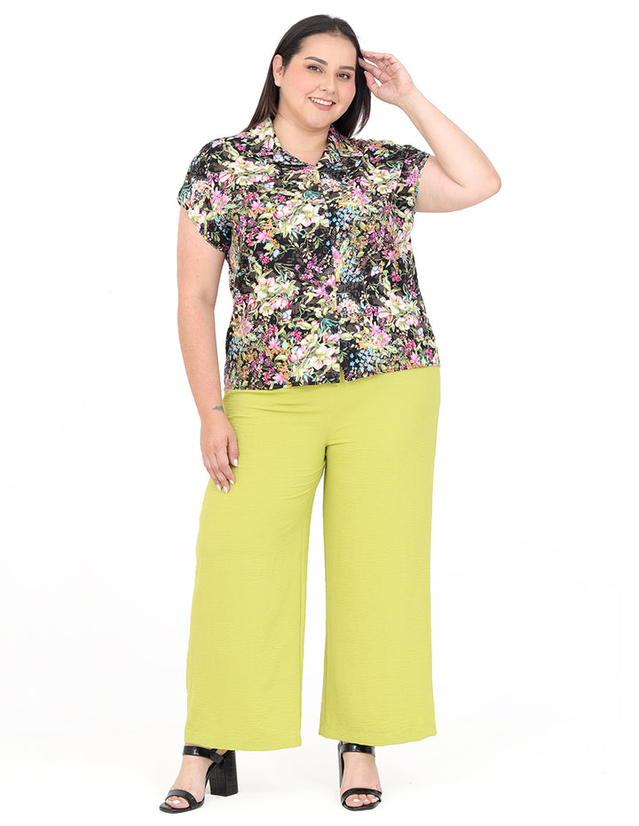 Blusa Curvy Carilo, Cuello Camisero,  Manga Corta, Estampada