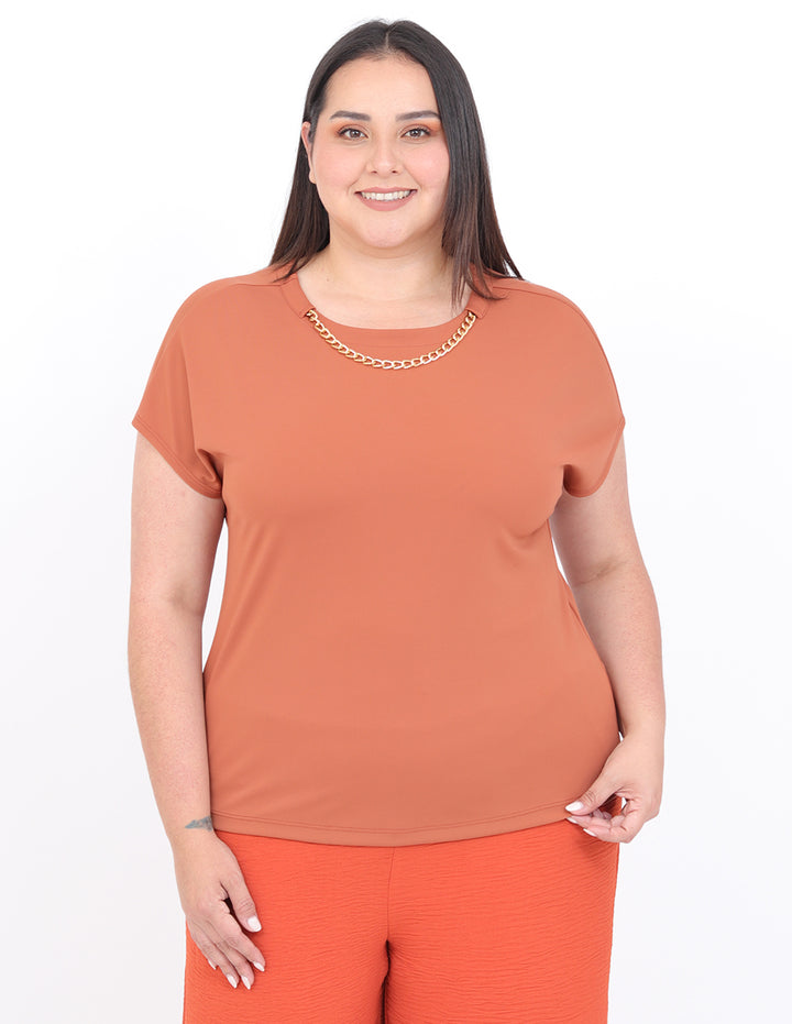 Blusa Curvy Carilo, Cuello Redondo,  Manga Corta