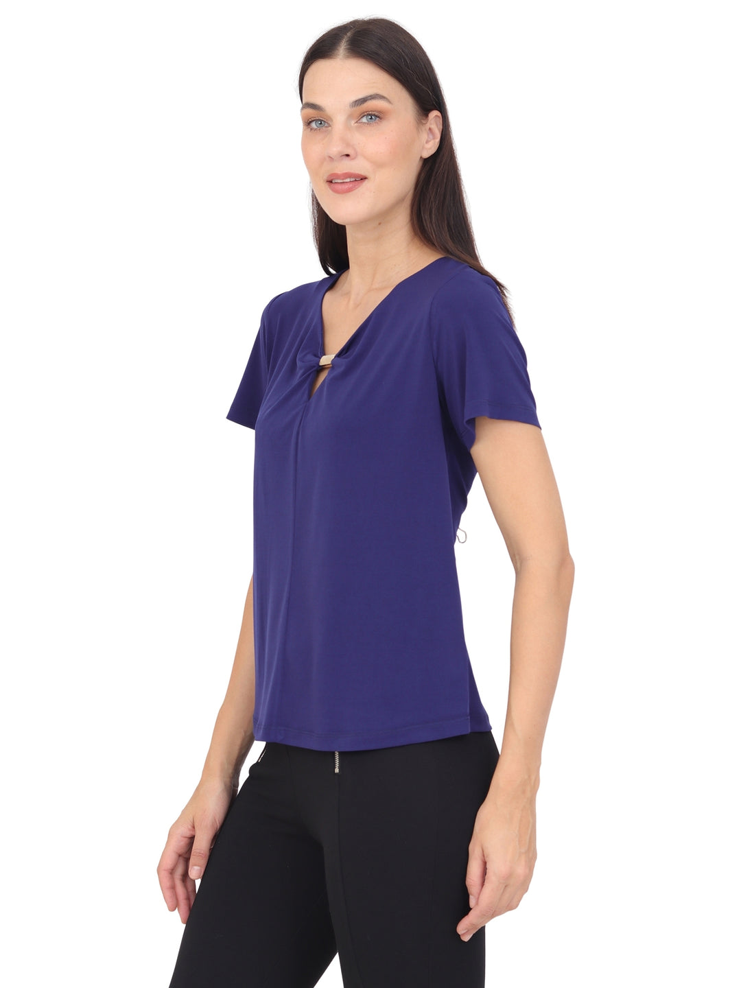 Blusa Cuello V con Aplicación, Manga Corta