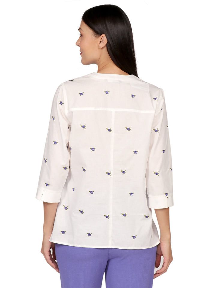 Blusa Cuello V,  Manga 3/4 Algodón Bordado
