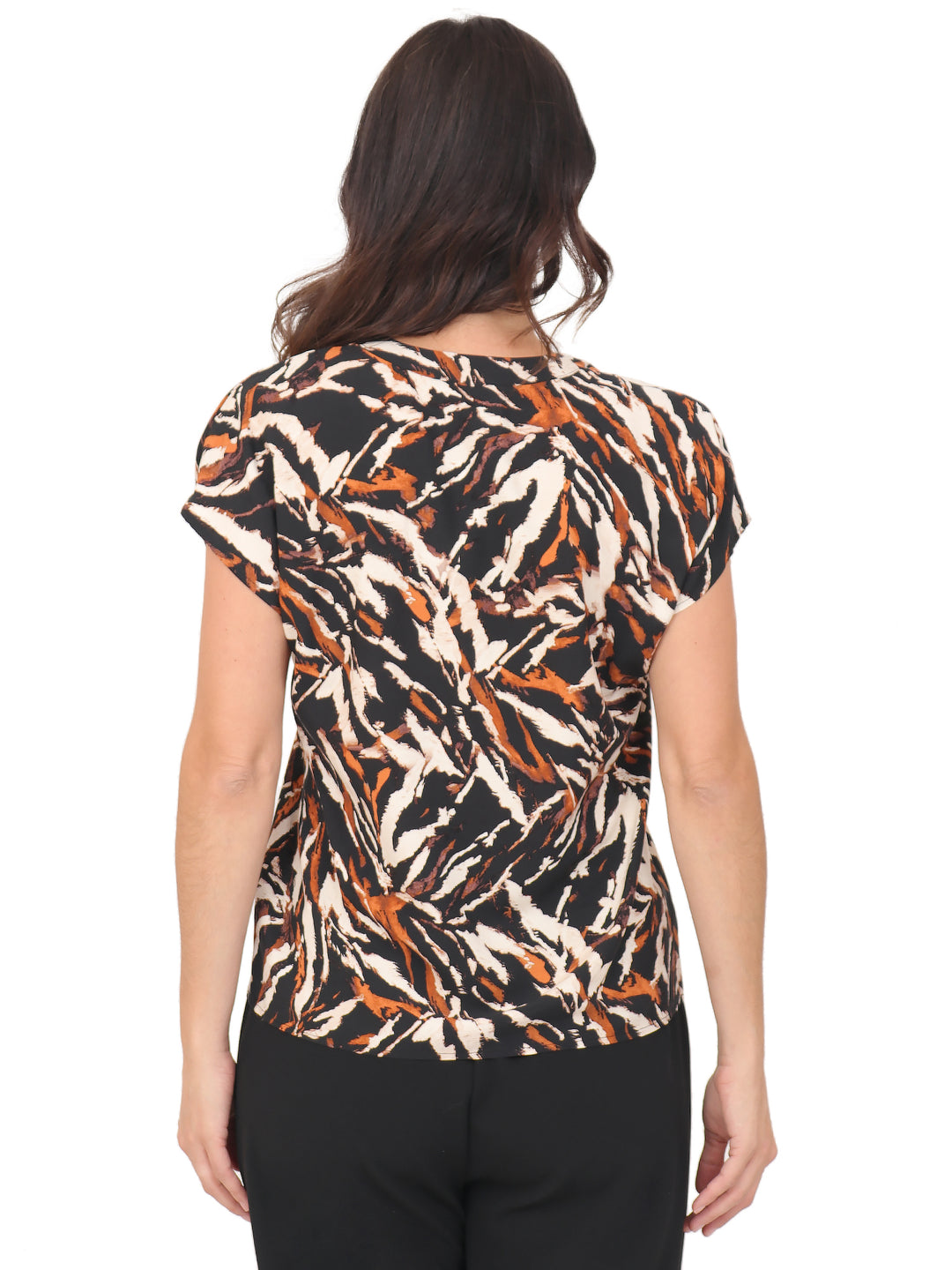 Blusa cuello V, Manga Corta. Estampada