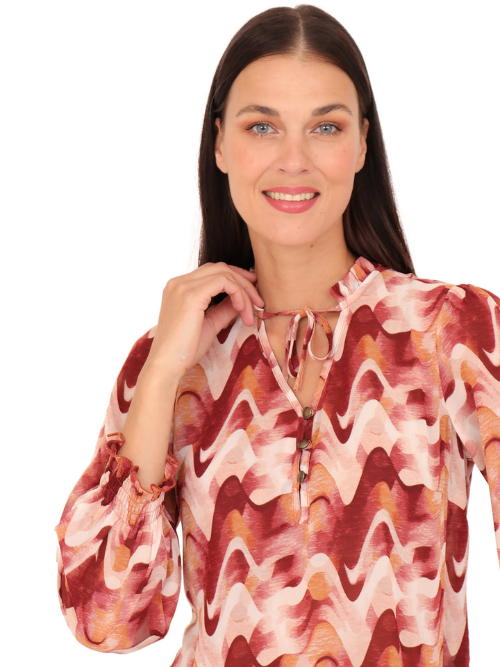 Blusa Cuello Redondo con Amarre,  Manga Larga, Estampada