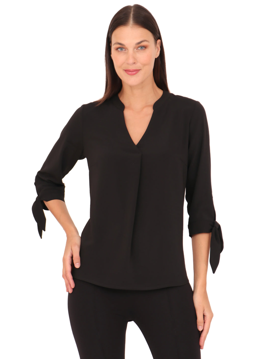 Blusa Cuello V,  Manga 3/4 Con Amarre, Lisa, Negra