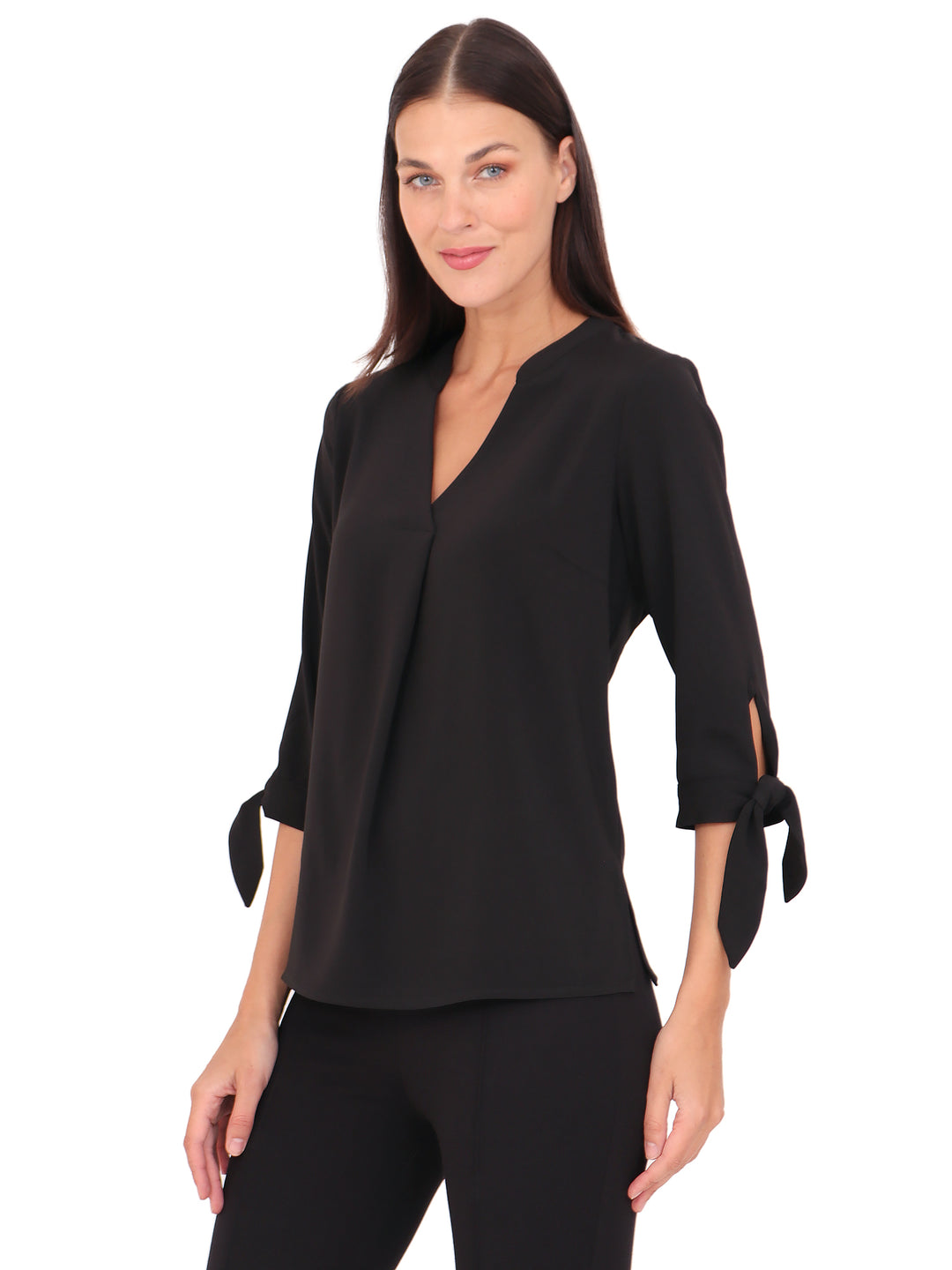 Blusa Cuello V,  Manga 3/4 Con Amarre, Lisa, Negra