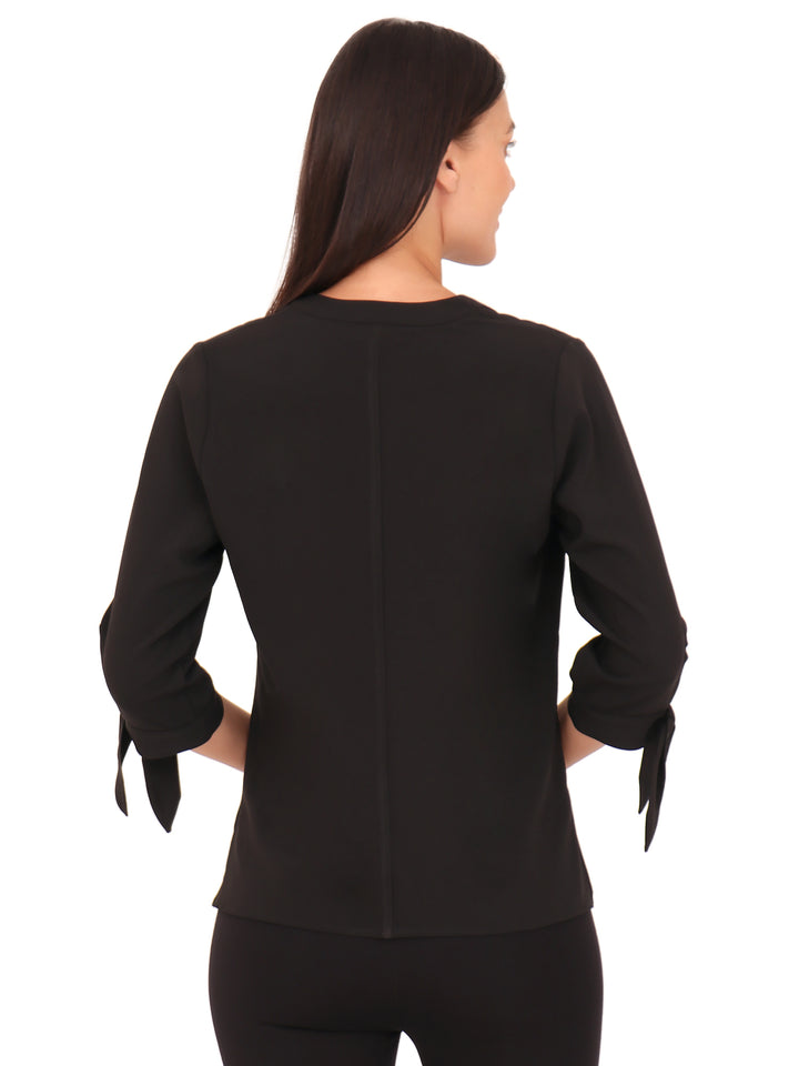 Blusa Cuello V,  Manga 3/4 Con Amarre, Lisa, Negra
