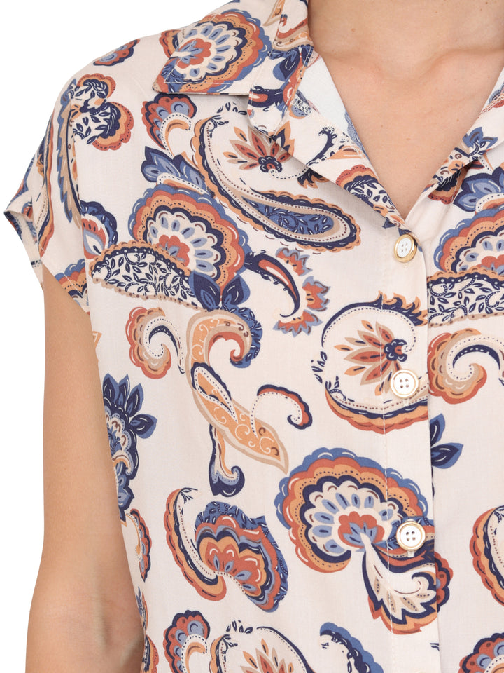 Blusa Camisera , Manga Corta. Estampada