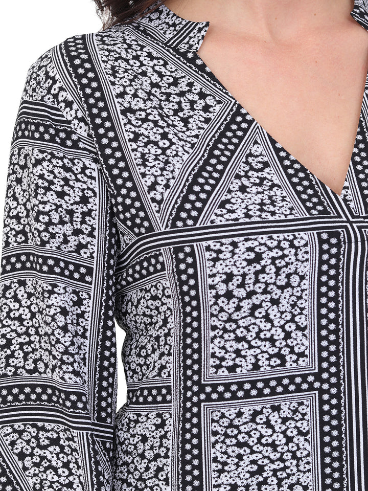 Blusa Cuello V, Manga 3/4, Estampada